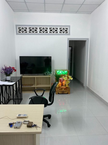 Nguyên căn hẻm 87 Nguyễn Sỹ Sách, Quận Tân Bình cần cho thuê giá 8 triệu/tháng, dt 53m2