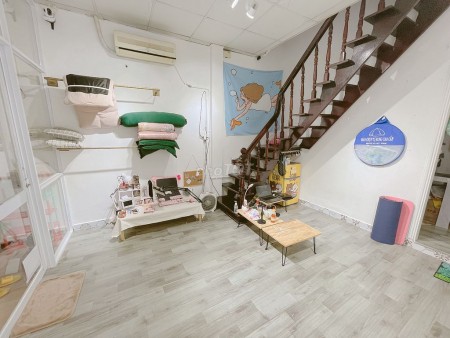 Cần cho thuê nhà 35m2 khu dân trí cao, giá 6.5 triệu/tháng, hẻm Huỳnh Văn Bánh, Phú Nhuận