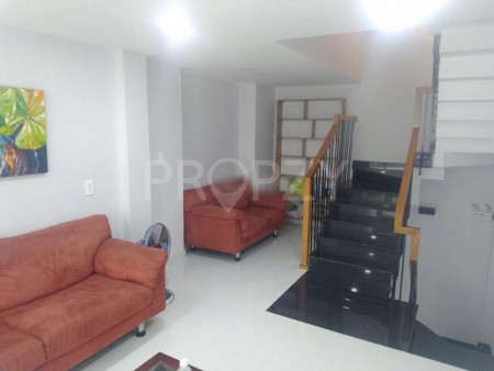 Nhà nguyên căn chiều ngang 4m, chiều dài 10m, có sân thượng, đường Điện Biên Phủ