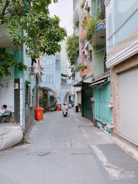 Nhà nguyên căn 1 trệt 2 lầu, sân thượng, 4 pn, 2 wc hẻm Phan Đình Phùng, giá 10 triệu