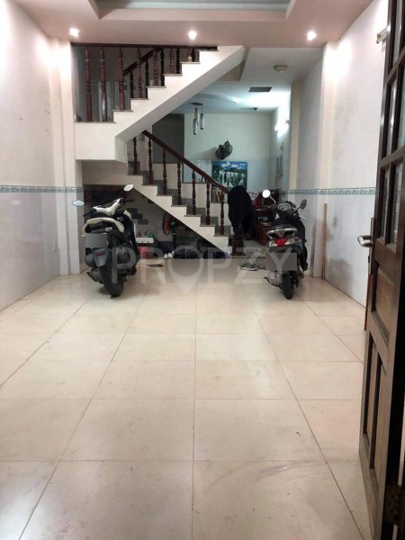 Cho thuê nhà hẻm xe hơi diện tích 156m2 4 phòng ngủ, 5 nhà vệ sinh, giá 18 triệu thương lượng