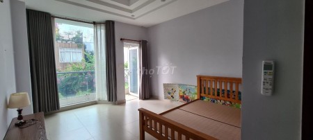 Trống nhà 70m2, 3 tầng cần cho thuê ngay đường số 10, Quận 7, giá 14 triệu/tháng
