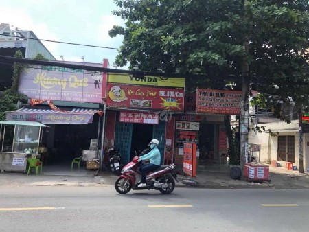 Mình trống nhà nguyên căn 100m2, cấp 4 có gác, giá 14 triệu/tháng, mt 250 Phan Anh