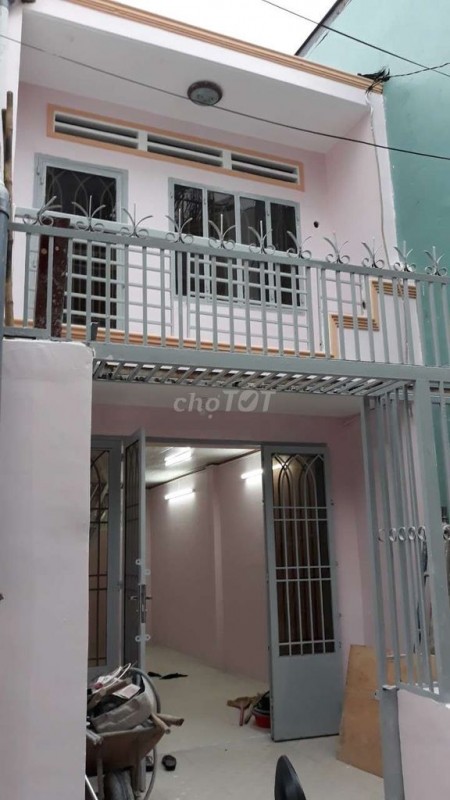 Cho thuê nhà hỗ trợ 3 tháng dịch giá 6 triệu/tháng, dt 100m2, 2 tầng, hẻm 637 Quang Trung