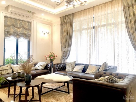 Trống nguyên căn dạng biệt thự cần cho thuê giá thoả thuận, dt 300m2, lh 0912639118