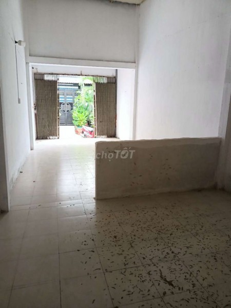 Nguyên căn 1 trệt, 1 lầu đang trống chủ cần cho thuê nhanh giá 12 triệu/tháng, lh 0908068500
