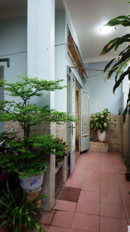 Nhà hẻm 318 Thống Nhất, Quận Gò Vấp cần cho thuê nhanh giá 5 triệu/tháng, dt 40m2
