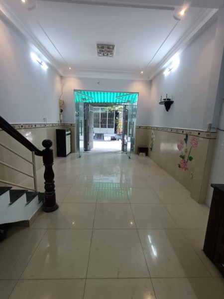 Nhà nguyên căn rộng hẻm ô tô Lê Văn Sỹ 3 phòng ngủ, 1 trệt, 2 lầu, sân thượng, giá rẻ