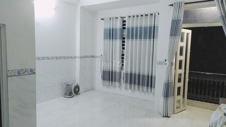 Cho thuê nhà 1 trệt 4 lầu đúc giá 30.9 triệu/tháng, dtsd 75m2, đường Tân Sơn, Tân Bình, 75m2, ,