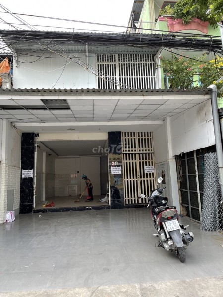 Chủ có nhà 120m2 để trống cần cho thuê giá 25 triệu/tháng, 2 tầng đúc, Quốc Lộ 50 Bình Chánh