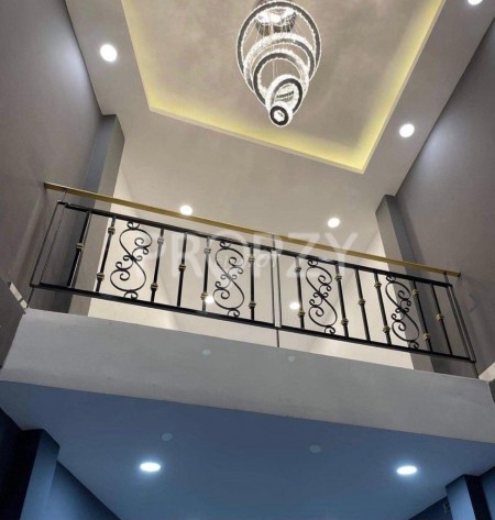 Cho thuê nhà Quận Phú Nhuận, dtsd 160m2, 5 tầng, giá 14 triệu/tháng, lh 0901886416