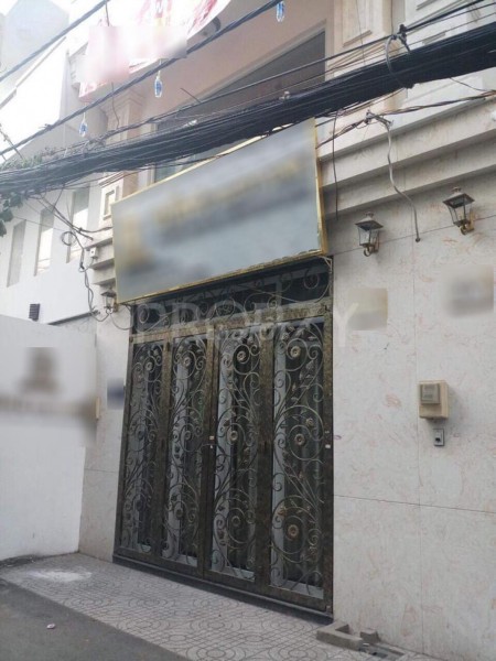 Nhà nguyên căn full nội thất hẻm xe oto vào tận nhà đường hoàng hoa thám