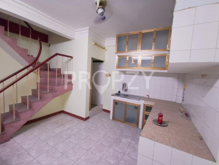 Cho thuê nhà nguyên căn hẻm xe hơi 6m cách mặt tiền đúng 20m phường 14 quận 3