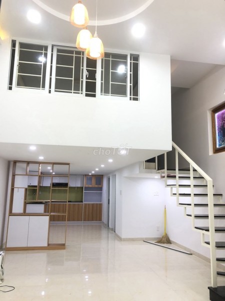 Cần cho thuê nhà nguyên căn Quận 5, dtsd 60m2 giá 8 triệu/tháng, lh 0939321165