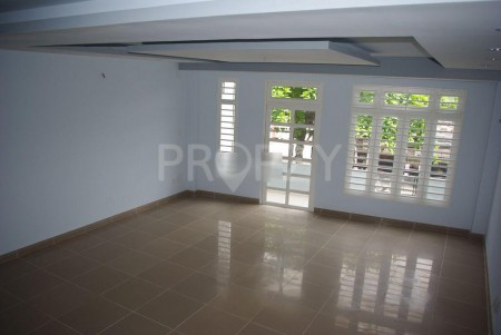 Nhà Mặt Tiền P2 Tân Bình 2 Phòng Trống Suốt DT 6.2x8.5 Tiện Kinh Doanh