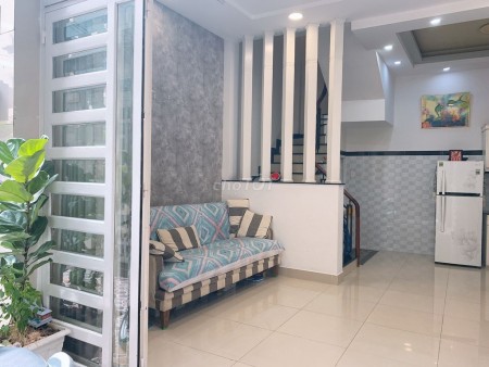 Hẻm an ninh 151 Huỳnh Văn Bánh, Phú Nhuận cần cho thuê nhà rộng 30m2, giá 17 triệu/tháng