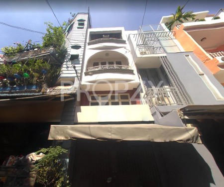 Cho Thuê Nhà Hẻm Thông Xe Tải 7m 3PN Có Sân Thượng P2 Q3