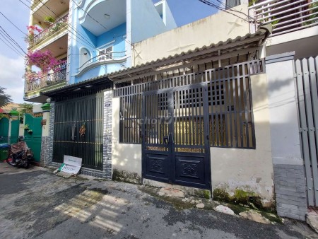 Nhà hẻm Hồ Bá Phấn, Quận 9 cần cho thuê nhanh giá 5 triệu/tháng, đồ cơ bản, dtsd 60m2