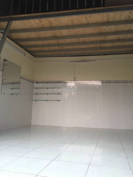 Cho thuê nhà huyện Hóc Môn, giá 2 triệu/tháng, dtsd 20m2, có gác lửng, lh 0967195297, 20m2, 1 phòng ngủ, 1 toilet