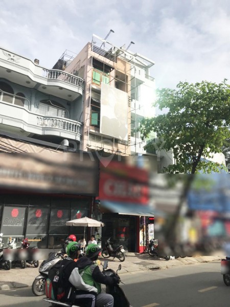 Cho thuê nhà nguyên căn mới mặt tiền kinh doanh tốt, phường 12, Quận Tân Bình, 240m2, 6 phòng ngủ, 5 toilet