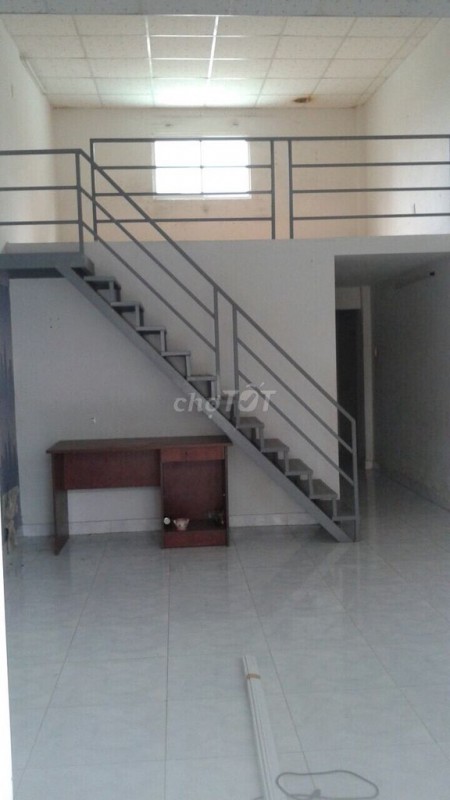 Trống nhà hẻm 18/19 Trường Lưu, Quận 9 cần cho thuê giá 4 triệu/tháng, dtsd 52m2, 52m2, 1 phòng ngủ, 1 toilet