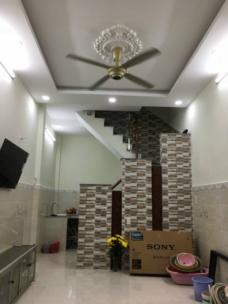 Nhà mới 2pn, 2wc, 5tr cho thuê Đỗ Thúc Tịnh P12 Gò Vấp