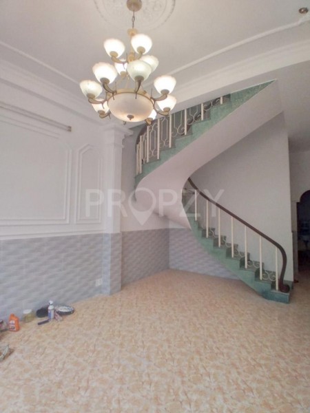 Nhà nguyên căn Nguyễn Kiệm Phú Nhuận tiện kinh doanh giá 19 triệu/tháng