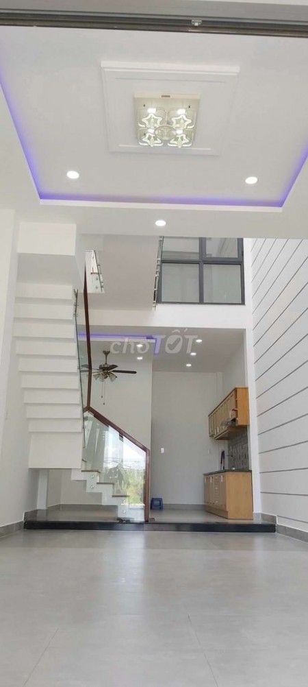 Cho thuê nhà nguyên căn rộng 150m2, giá 10 triệu/tháng, lh 0909813199