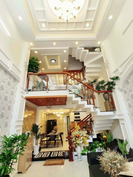 Nhà full nội thất cao cấp, hiện đại Lê Văn Thọ. Chỉ xách vali vào ở