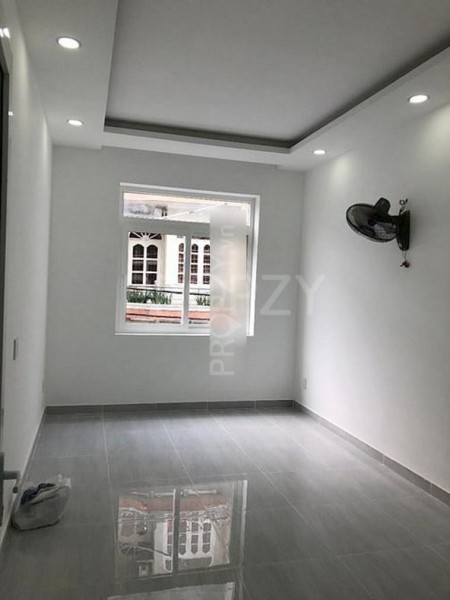 Cho thuê nhà nguyên căn mặt tiền kinh doanh, P6, Tân Bình.