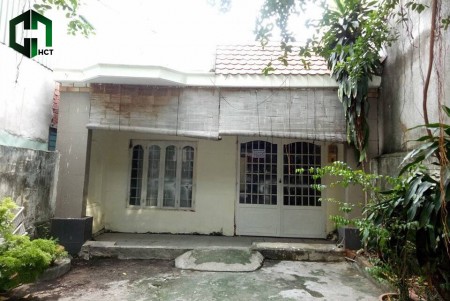 Cho thuê nhà phù hợp hộ gia đình diện tích sử dụng 70m2, giá cho thuê cực rẻ, 70m2, 1 phòng ngủ, 1 toilet