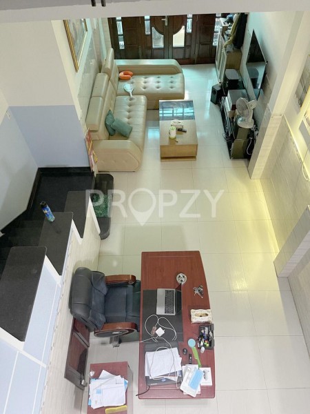 Cho thuê nhà nguyên căn hẻm xe hơi Hồng Lạc P.11 Tân Bình