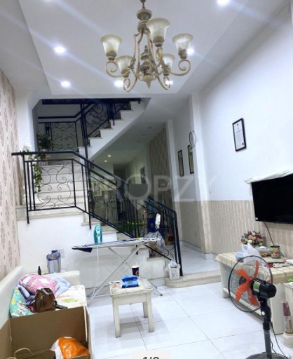 Cho thuê nhà mặt tiền kinh doanh đường Ba Tháng Hai - Phường 11 - Quận 10