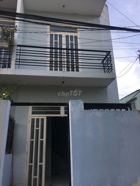 Có nhà rộng 32m2, 1 trệt 1 lầu kiến trúc đẹp cần cho thuê giá 5 triệu/tháng, hẻm 109 đường số 8