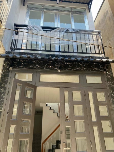 Nhà mới chưa bóc tem. khách nhanh chân còn kịp ạ. giá chỉ 6tr