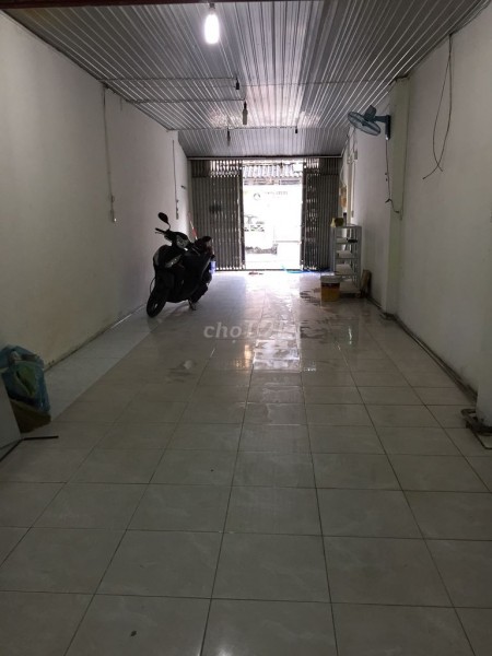 Nguyên căn chính chủ cần cho thuê nhà 64m2, giá 6 triệu/tháng, đường 449, Quận 9