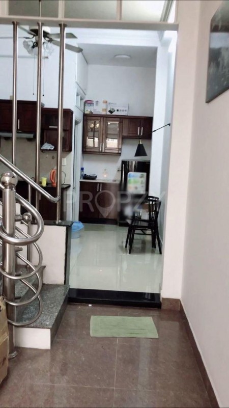 Cho thuê nhà nguyên căn hẻm xe hơi 8m, Huỳnh Văn Bánh, phường 11 quận Phú Nhuận