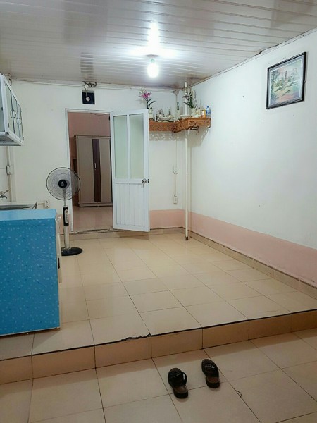 Cho thuê nhà riêng cấp 4 mới sửa, 39m2, gần Công viên Hòa Bình, P. Xuân đỉnh, Hà Nội., 39m2, 2 phòng ngủ, 1 toilet