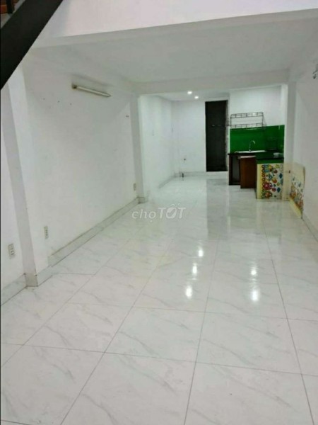 Cho thuê nguyên căn Quận Tân Phú, diện tích 54m2, giá 6.5 triệu/tháng, lh 0919712906