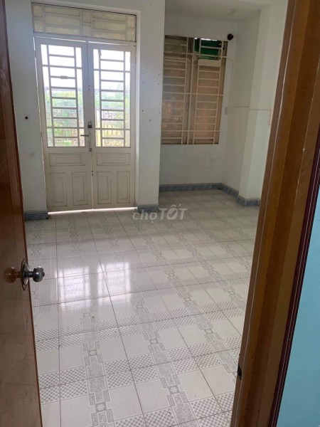 Chính chủ cho thuê nhà rộng 80m2, 2 phòng ngủ, giá 4.5 triệu/tháng, hẻm Thạnh Xuân 14, Quận 12