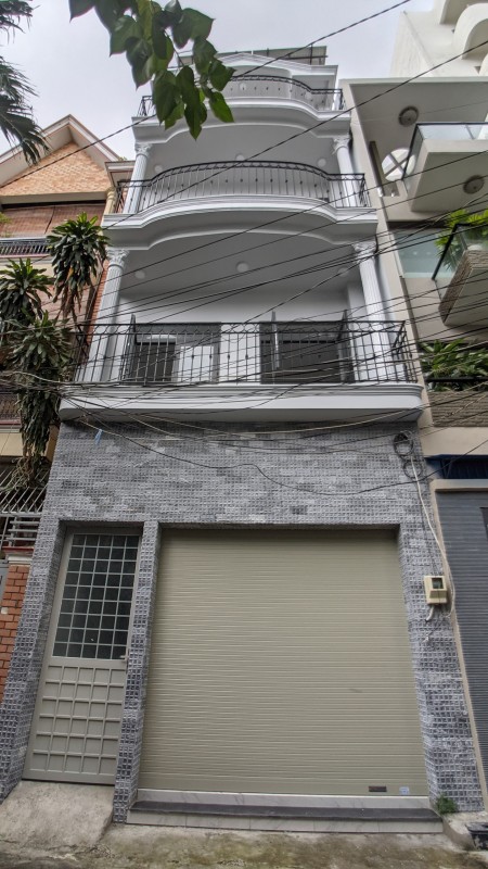 Nhà nguyên căn 4 tấm, hẻm xe tải Út Tịch, P.4, Tân Bình - Giáp mặt tiền đường Hoàng Văn Thụ