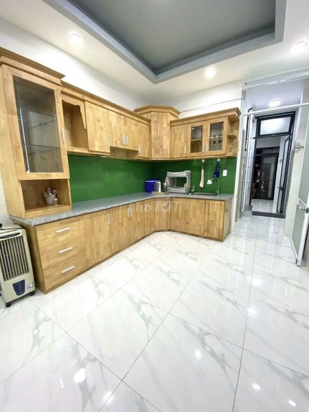 Cho thuê nhà sát sân bay có mặt tiền kinh doanh P3 Gò vấp. Có video