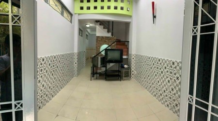 Cho thuê nhà nguyên căn 10 triệu/tháng diện tích 3mx11m tại Nguyễn Thiện Thuật