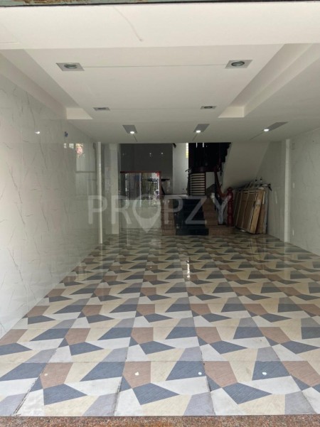 Nhà nguyên căn 5x20 1 Trệt 3 hẻm xe tải đường Hồng Hà, P2, Tân Bình