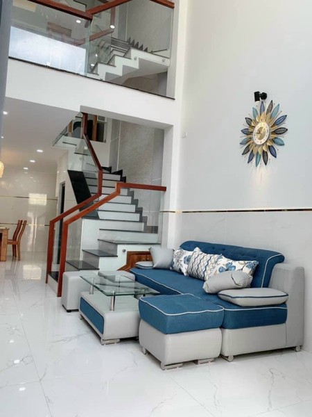 Nhà mới xây Huỳnh Văn Nghệ 1 trệt 1 lũng 3 lầu 4pn