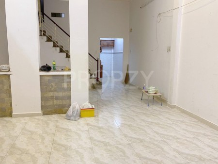 Nhà nguyên căn, hẻm Âu Cơ, P10, Tân Bình ngay ngã tư Âu Cơ Lạc Long Quân