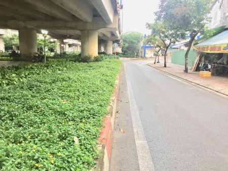 Cho thuê nhà mặt tiền 6 lầu mới xây 100% có thang máy giá bán 30 triệu/tháng