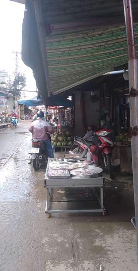 Cho thuê nhà nguyên căn diện tích sử dụng 4x10 Mặt chợ Bình Thành 6 triệu/tháng