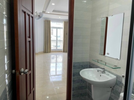 Cho thuê nhà HXH Trường Sa Quận 3. 5x20 ngay gần cầu Lê Văn Sỹ