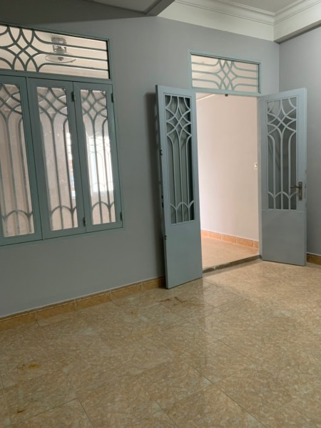 Cho thuê nhà MT Trần Văn Hoàng, Phường 9, Quận Tân Bình. ngang 4m nở hậu 5m giá 25 triệu